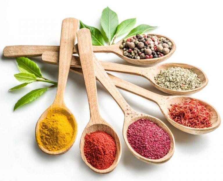 10 ESSENTIAL SPICES TO KEEP IN YOUR KITCHEN