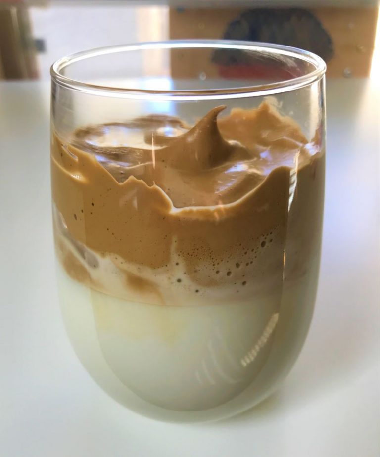 Dalgona coffee recipe photo